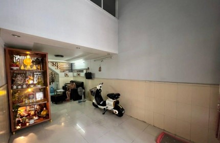 NHÀ 3 TẦNG - HẺM XE TẢI HƯNG PHÚ – QUẬN 8 – 45M2 – CÓ VỈA HÈ 2M – GIÁ CHỈ 8.X TỶ TL Hưng Phú, Chánh Hưng,  Quận 8