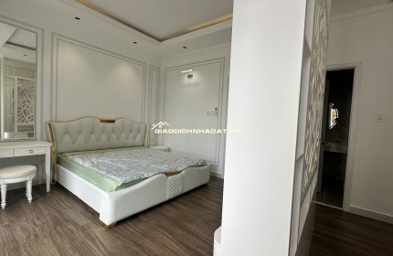 Siêu phẩm tân cổ điển Lê Văn Lương 5.6mx15m Full nội thất