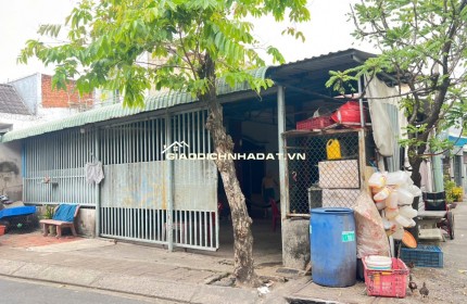 BÁN NHÀ ĐẤT TẠI HÓC MÔN, DT 177M2, SẴN SỔ, CHỈ 3.8 TỶ. LH:0765659378