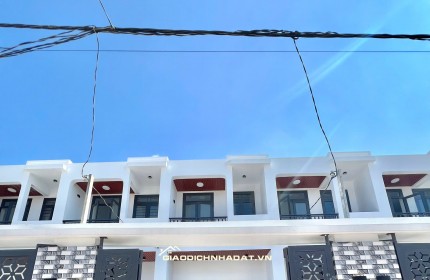 CHỦ VỠ NỢ HẠ 300TR BÁN NHANH NHÀ 2 LẦU NGAY NGÃ TƯ BẾN CÁ