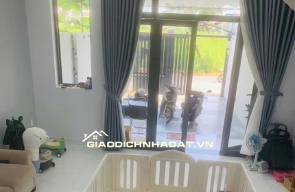 BÁN NHÀ 2 TẦNG – 5M X 27M – CÓ SÂN TRƯỚC SAU THOÁNG MÁT. LH:0988736135