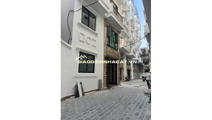 TÔN ĐỨC THẮNG 18 TỶ - 7 TẦNG THANG MÁY - OTO NGỦ TRONG NHÀ CĂN GÓC CUỐI CÙNG