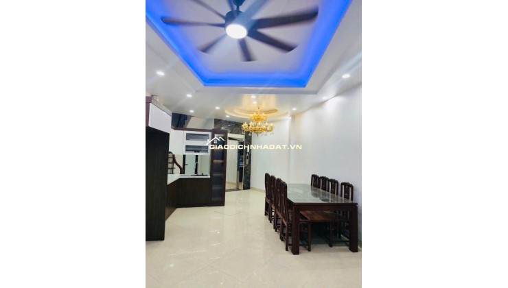 Hạ chào 1 tỷ nhà phố Nguyễn Trãi nhà 5 tầng thang máy, giá đầu tư gần 60 m2 chỉ nhỉnh 12 tỷ