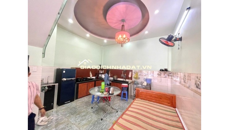 Bán nhà 3 tầng Ngô Chí Quốc Bình Chiểu Thủ Đức - 52 m² - Tặng full nội thất - 4.6 Tỷ