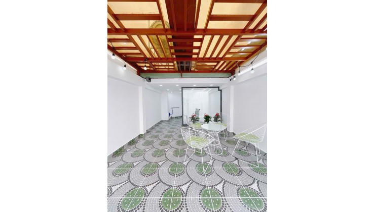 Chủ cần bán nhà / Nguyễn Thị Thập mặt tiền hẻm xe hơi