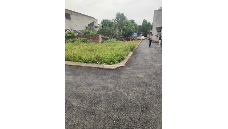 Lô đất 100m2 gần Đại học Quốc Gia, khu vực trung tâm Hòa Lạc. Phù hợp xây trọ, đầu tư sinh lời, kết nối Metro 5 – Quốc Lộ 21