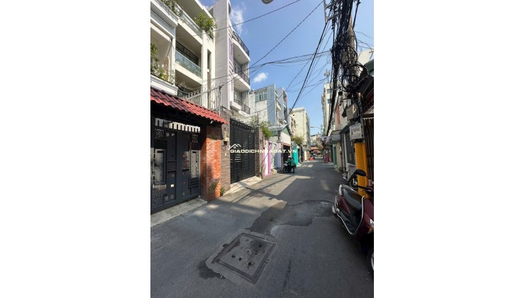 Bán nhà hẻm xe hơi 1 trệt 1 lầu 1 sân thượng Hoàng Diệu P13 Q4 siêu đẹp