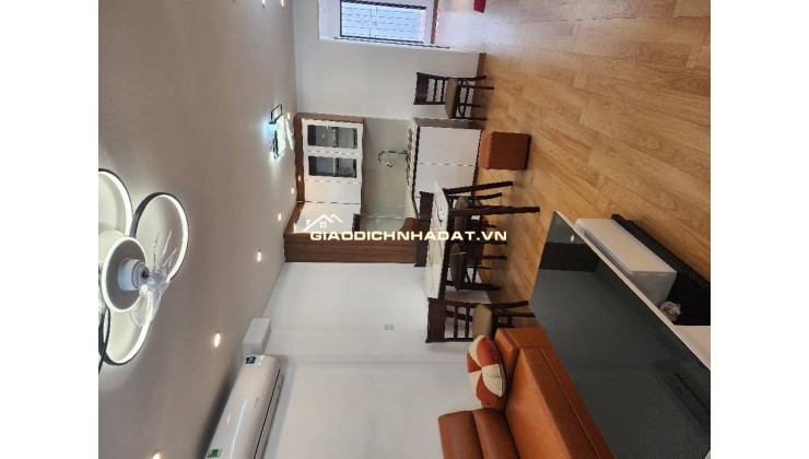 Bán tập thể Tạ Quang Bửu Bách Khoa 85m 3 ngủ chỉ nhỉnh 4 tỷ