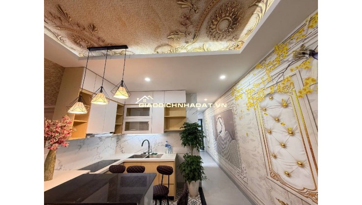 Bán căn hộ tập thể tầng 1 tại Trung tâm quận Hai Bà Trưng chỉ nhỉnh 4 tỷ