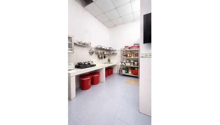 NHÀ CẤP 4 – GẦN CHỢ ĐẦU MỐI – CHỈ 5.1 TỶ