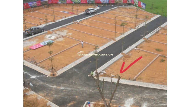 Đất mặt đường làn 2 của QL21, trung tâm mới của đô thị vệ tinh Hòa Lạc.
Giá chỉ nhỉnh 3 tỷ, pháp lý chuẩn chỉnh