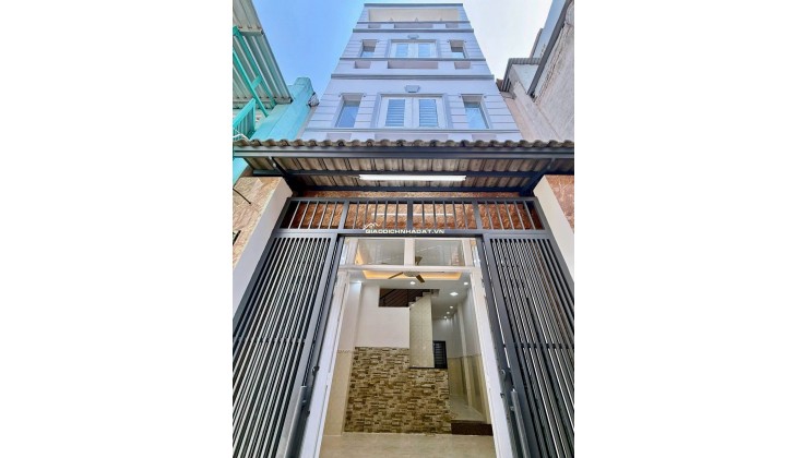 Cần bán nhà chất giá tốt tại đường Phạm Văn Chí Quận 6