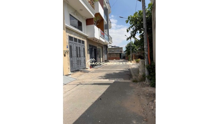 Bán lô đất thổ cư hẻm 1074 Đường Tỉnh Lộ 10 Bình Tân