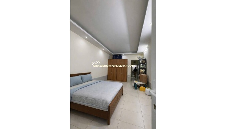 Tập thể Nguyễn văn Cừ Long Biên 4 tỷ 60m tầng 1 vừa ở vừa kinh doanh