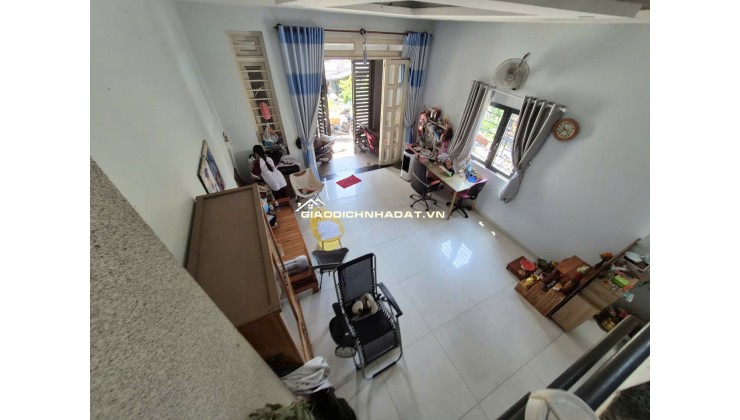 Bán nhà 1 trệt 1 lầu 1 sân thượng Hẻm đường LK 4-5 ,P.Bình Hưng Hòa B , Bình Tân