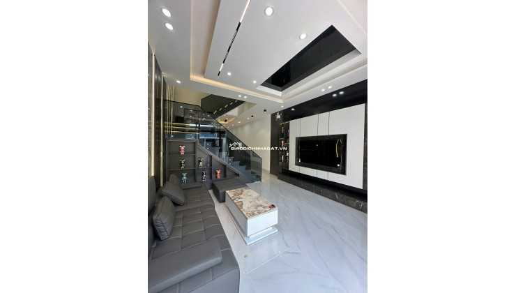 Cần bán gấp nhà 3 tầng đường Trường Chinh, Đà Nẵng - Giá 5,25 tỷ