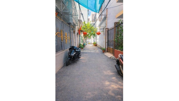 NHÀ TRUNG TÂM HÒA CƯỜNG – Sát Quảng trường 29/3 – Vào  ở luôn