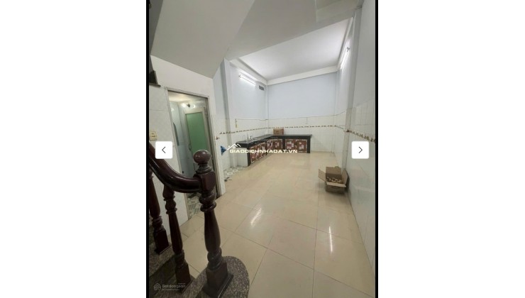 Cho thuê nhà nguyên căn hẻm xe hơi 4pn 3wc tại Hoàng Hoa Thám - Tân Bình