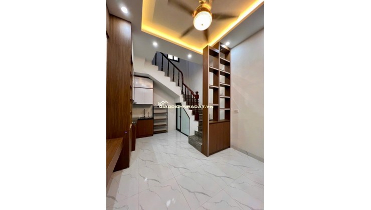 NGÃ TƯ SỞ - OTO QUA NHÀ 3 THOÁNG - 6 TẦNG VỪA Ở VỪA KINH DOANH - CHƯA TỚI 8 TỶ , 7,9 TỶ