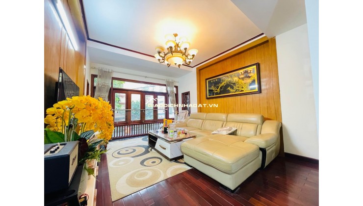 Lõi Lạc Long Quân - Nhà Mới 6 Tầng - Chủ Xây Tâm Huyết Tặng Nội Thất - Ô Tô Tránh - Sổ Vuông Đẹp - Ở Sướng