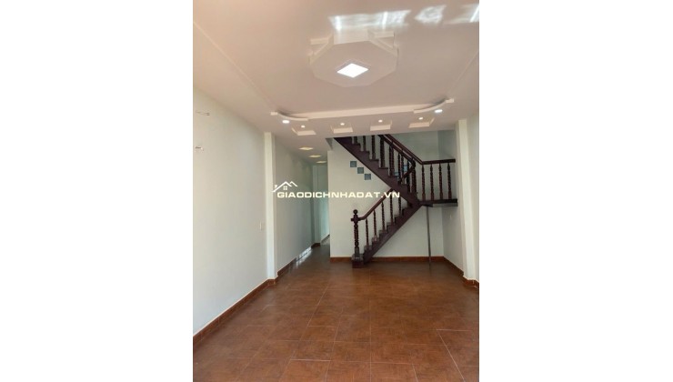 SÁT MẶT TIỀN TRƯỜNG CHINH - HẺM XE TẢI - 88M2 - 7.6 TỶ - Chủ đang cho thuê 9tr tháng.