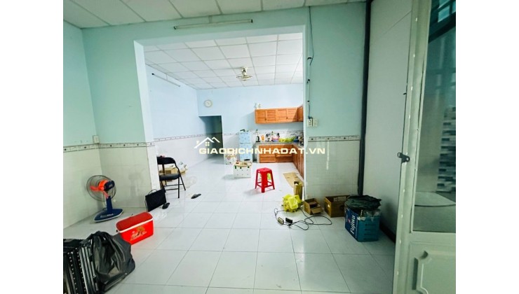 NGAY TAM CHÂU - NHÀ DIỆN TÍCH KHỦNG 100m2 - SÂN TRƯỚC NHÀ SIÊU RỘNG