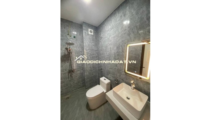 TÔN ĐỨC THẮNG 18 TỶ - 7 TẦNG THANG MÁY - OTO NGỦ TRONG NHÀ CĂN GÓC CUỐI CÙNG