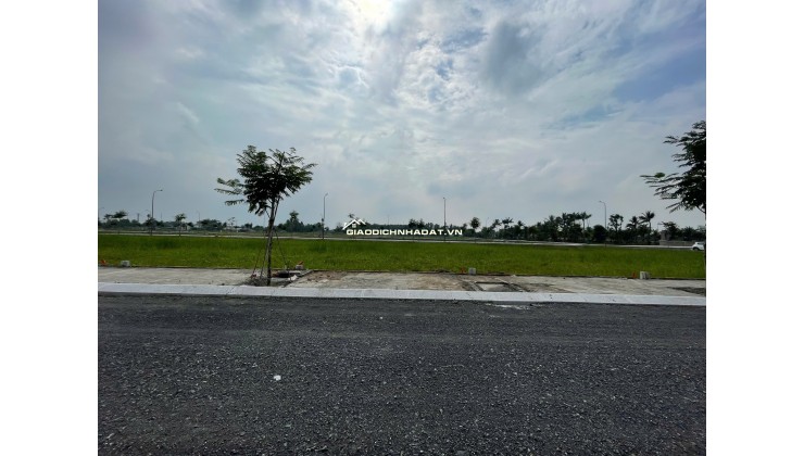 ĐẤT NỀN NGAY TRUNG TÂM HÀNH CHÍNH THỦ THỪA CHỈ HƠN 18TRIỆU/m, SỔ HỒNG RIÊNG TỪNG NỀN