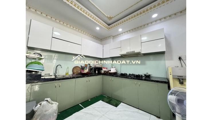Bán nhà 5 tầng đường số 2, Phường Trường Thọ, Thủ Đức, TP HCM. DT - 54m2, 4PN, sổ hồng. Giá 7.7 tỷ