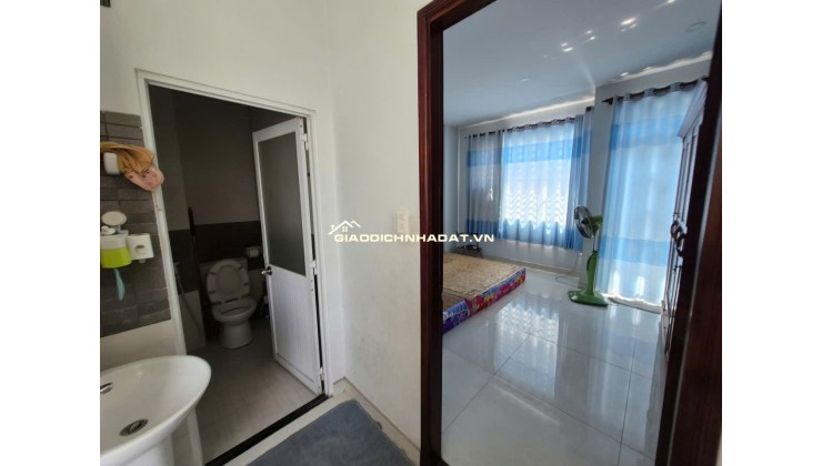 Bán nhà 1 trệt 1 lầu 1 sân thượng Hẻm đường LK 4-5 ,P.Bình Hưng Hòa B , Bình Tân