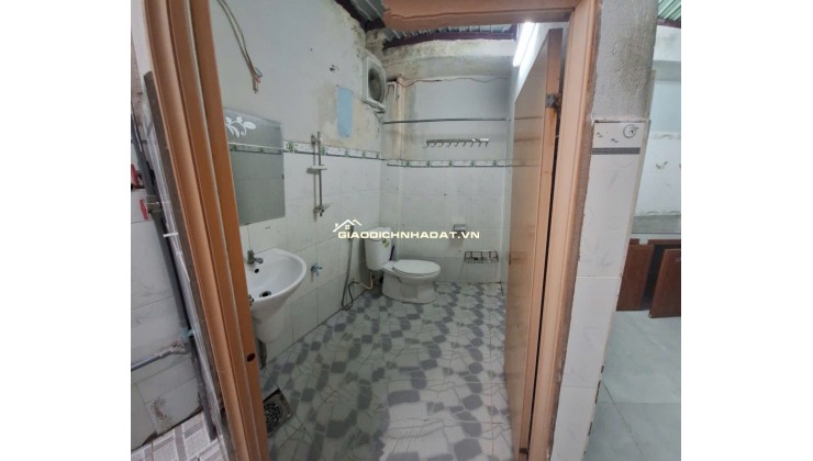 Bán nhà 58.7m2 cấp 4 , hẻm thông xe 3 gác, đường HT45 Q12