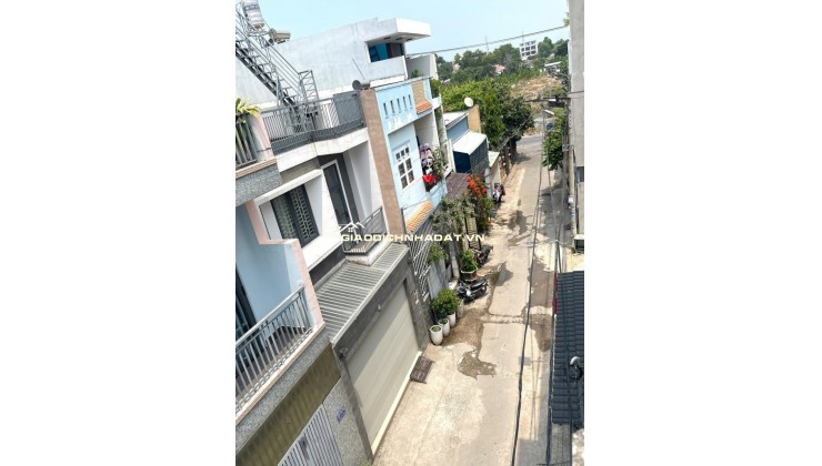 Bán nhà 3 tầng Ngô Chí Quốc Bình Chiểu Thủ Đức - 52 m² - Tặng full nội thất - 4.6 Tỷ