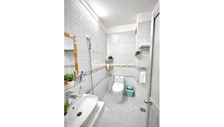 NHÀ TỐT_ĐẦU TƯ, SẴN DÒNG TIỀN 40TR/THÁNG - 7CHDV - PHÁP LÝ CHUẨN GIÁ TỐT ĐÁNG ĐẦU TƯ