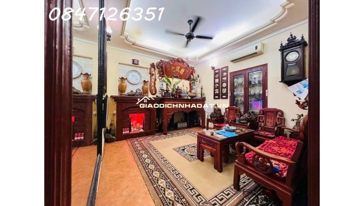 Nhà đẹp phố Cầu Giấy 54m 4T, MT 6.5m, Dân xây cực chắc, 13.9 tỷ