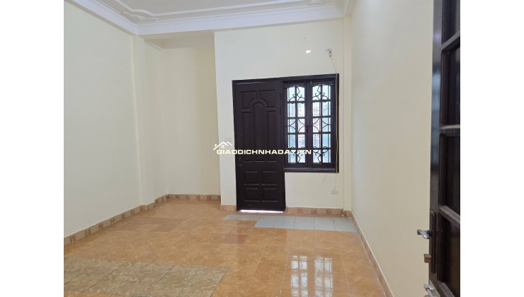 Phân lô 2 Ô tô tránh Nguyễn Chánh  60m 4T Kinh doanh cực tốt, 31.9 tỷ