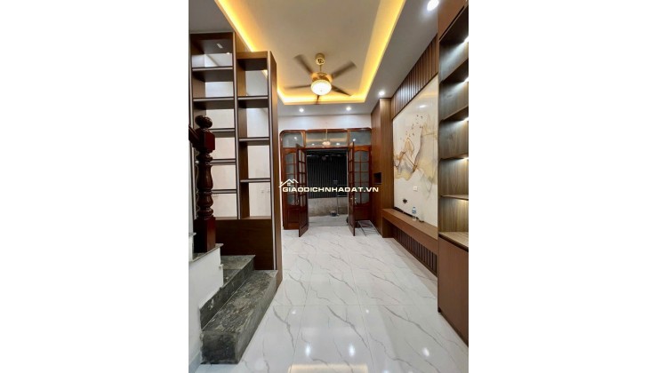 NGÃ TƯ SỞ - OTO QUA NHÀ 3 THOÁNG - 6 TẦNG VỪA Ở VỪA KINH DOANH - CHƯA TỚI 8 TỶ , 7,9 TỶ