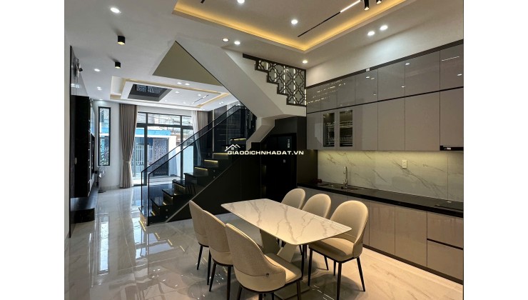 Cần bán gấp nhà 3 tầng đường Trường Chinh, Đà Nẵng - Giá 5,25 tỷ