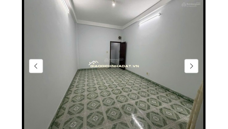 Cho thuê nhà nguyên căn hẻm xe hơi 4pn 3wc tại Hoàng Hoa Thám - Tân Bình