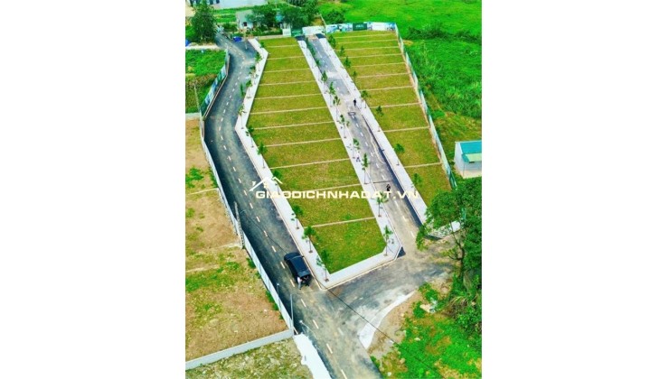 Tôi cần bán lô đất 100m2 hai mặt tiền cách QL21 700m và cách trường ĐH Bách Khoa chỉ 1,2km