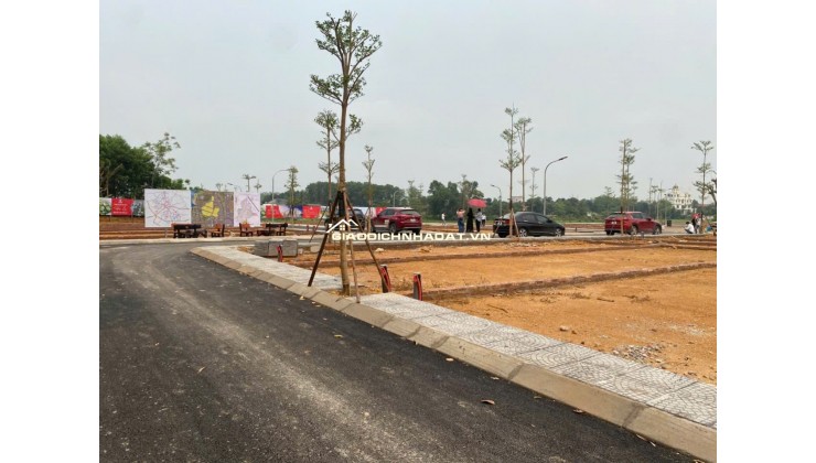 ĐẤT NỀN HIẾM 2 MẶT ĐƯỜNG SÁT QUỐC LỘ HỒ TÂY- BA VÌ-   NGAY SÁT TUYẾN  METRO . GIÁ CỰC RẺ CHƯA ĐẾN 4 TỶ SỞ HỮU 105M2 FULL THỔ CƯ- XÂY CC MINI KINH