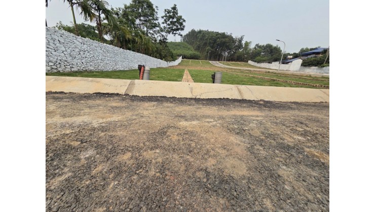 Hơn 400 Triệu - Sở Hữu Ngay Đất Full Thổ Cư Sát Hà Nội!!