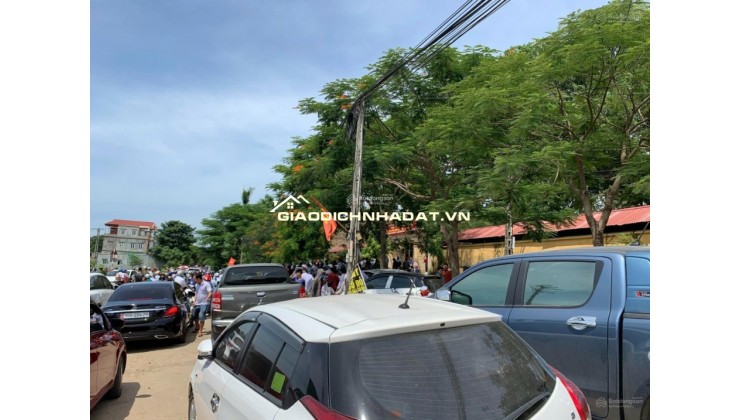 Chính chủ cần tiền trả nợ, bán gấp lô đất 110m full thổ cư sát ĐH FPT và ĐHQG.