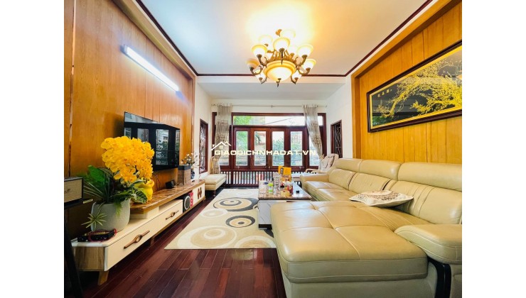 Lõi Lạc Long Quân - Nhà Mới 6 Tầng - Chủ Xây Tâm Huyết Tặng Nội Thất - Ô Tô Tránh - Sổ Vuông Đẹp - Ở Sướng