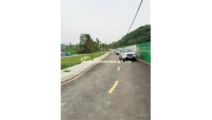 Tôi cần bán lô đất 100m2 hai mặt tiền cách QL21 700m và cách trường ĐH Bách Khoa chỉ 1,2km