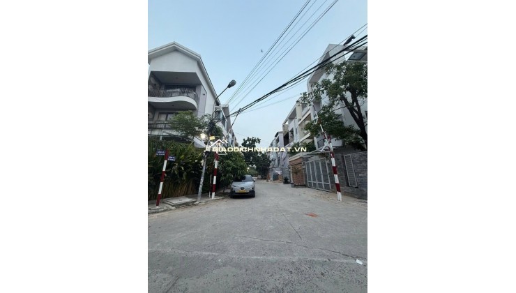 Quận 7, Hiếm, Căn Góc 10 x21m, Chỉ 29 Tỷ, Đường Lê Văn Lương, P Tân Hưng, Bán Gấp