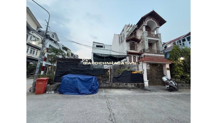 Quận 7, Hiếm, Căn Góc 10 x21m, Chỉ 29 Tỷ, Đường Lê Văn Lương, P Tân Hưng, Bán Gấp