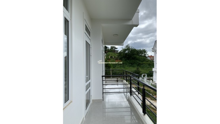 KHÁCH SẠN TRUNG TÂM ĐÀ LẠT, 252m2, 24 PHÒNG (CHÍNH CHỦ)