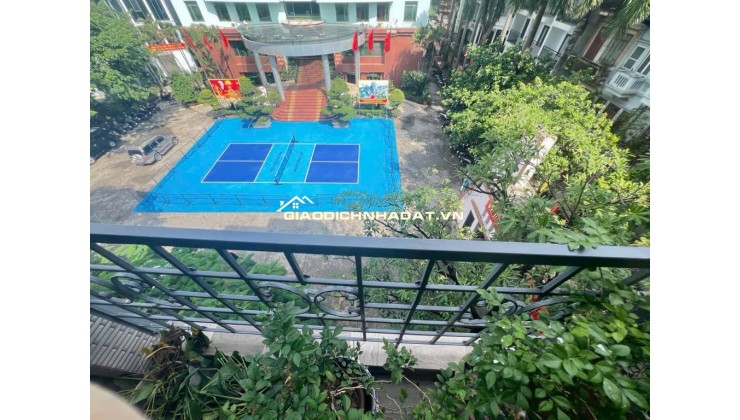 Nguyễn Văn Cừ , nhà đẹp ở ngay , full nội thất ,ngay sát cầu Chương Dương , 2 phút sang Phố Cổ , nhỉnh 11  

 SD - 56m²  dân xây chắc chắn -