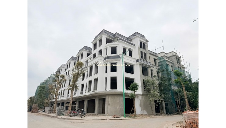 BÁN SIÊU PHẨM LIỀN KỀ  GREEN LITTLE TOWN 100M 5 TẦNG NHỈNH 17 TỶ