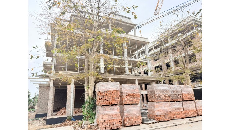 BÁN SIÊU PHẨM LIỀN KỀ  GREEN LITTLE TOWN 100M 5 TẦNG NHỈNH 17 TỶ